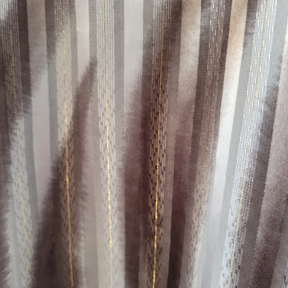 Striped Satiny Soft Button Front Blouse Sz 18 - Picture 6 of 9